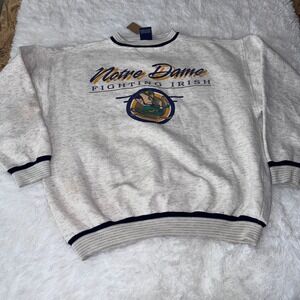 Notre Dame Fighting Irish Vintage Crewneck‎ Sweatshirt Mens XL Spell Out savvy